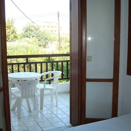 Sirocco Херсониссос