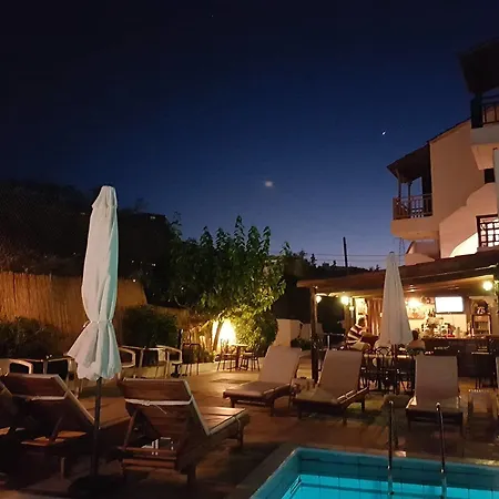 Sirocco דירה הרסוניסוס