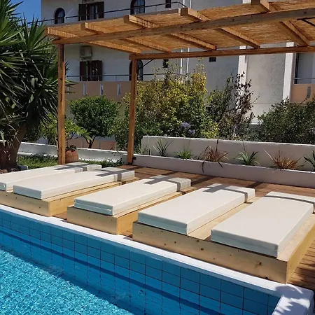 דירה Sirocco הרסוניסוס